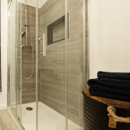 Beachome4u2 * Carcavelos (Lisbon)